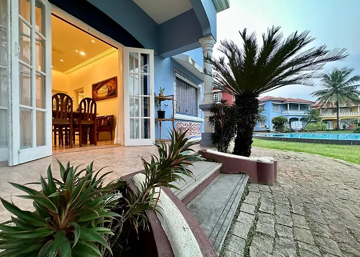 Pool View Villa & Apartment By The Beach Goa